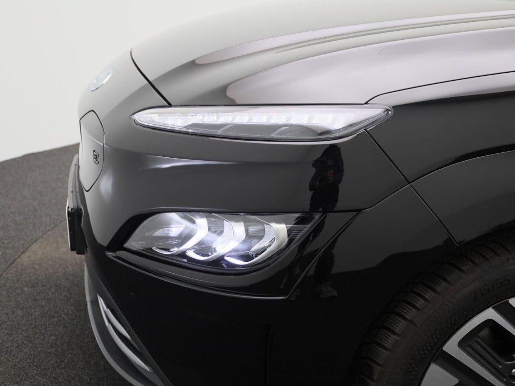 Hyundai Kona ev premium 64 kwh