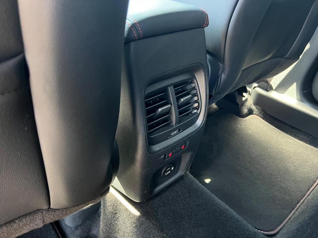 Ford Kuga 1.5 ecoboost 150pk 2wd st-line x , trekhaak , winterpakket , adap