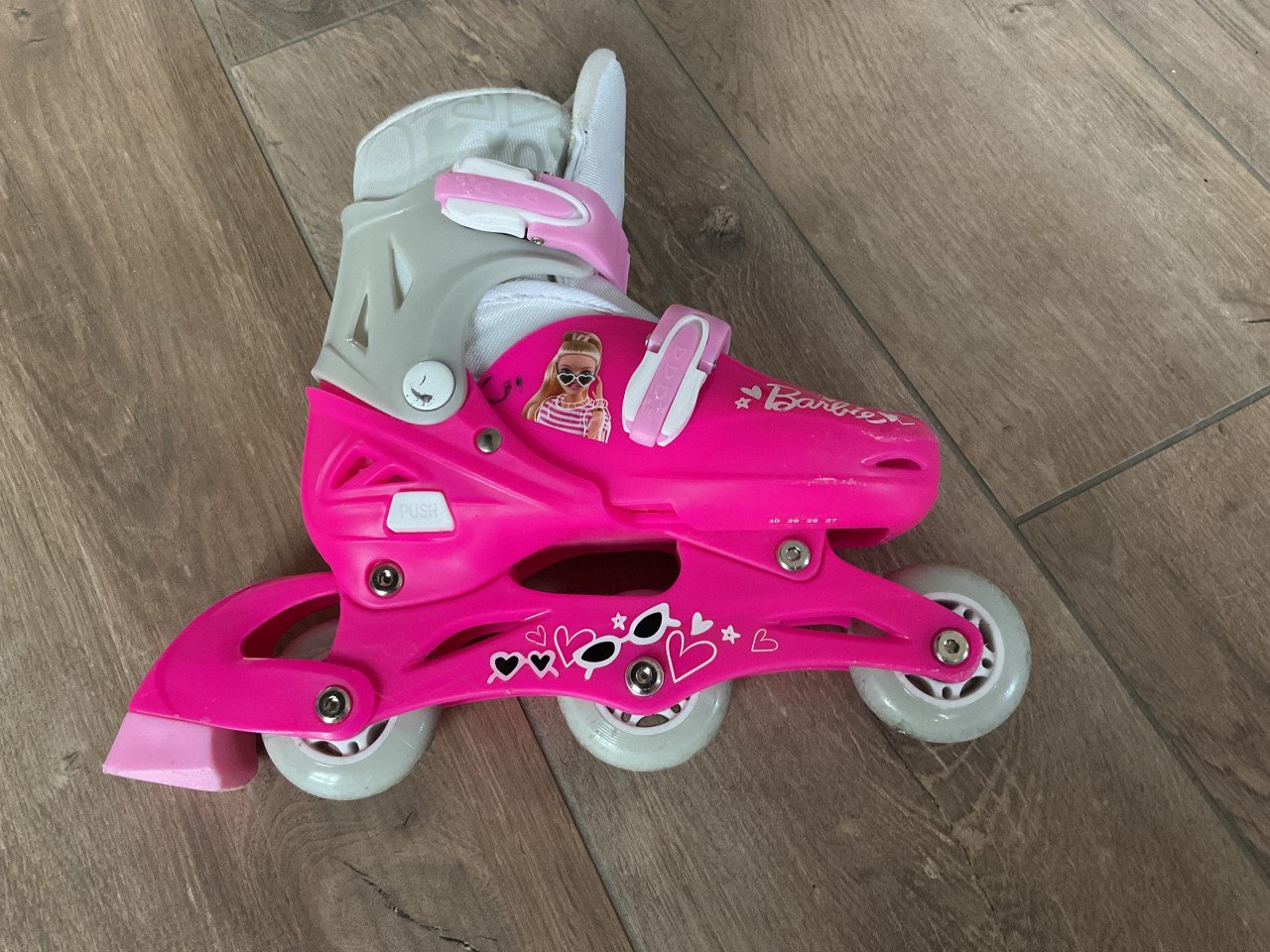 Meisjes skeelers mt 27-30, Barbie, met 3 wielen op rij of 2 wielen achter