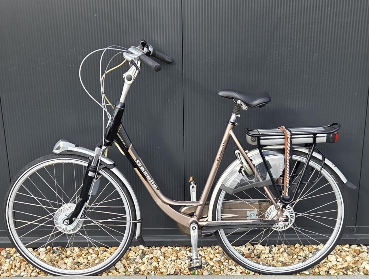 Nette Gazelle Innergy Plus 57cm platinum accu