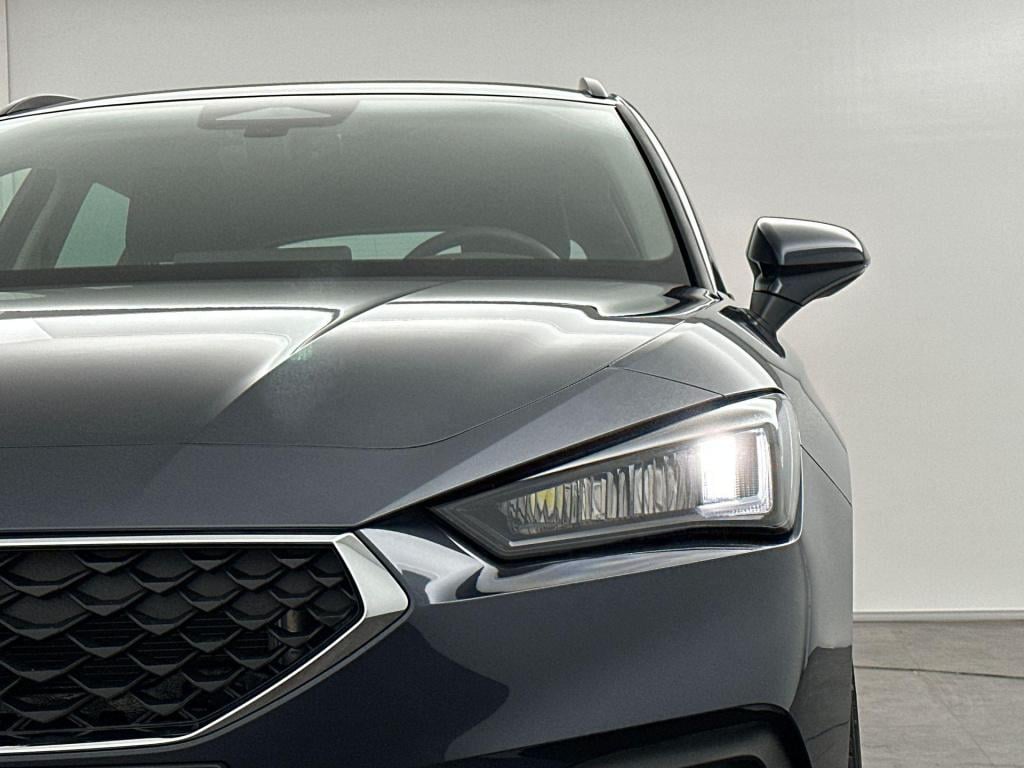Seat Leon sportstourer style business intense 1.5 etsi 85 kw / 115 pk sta