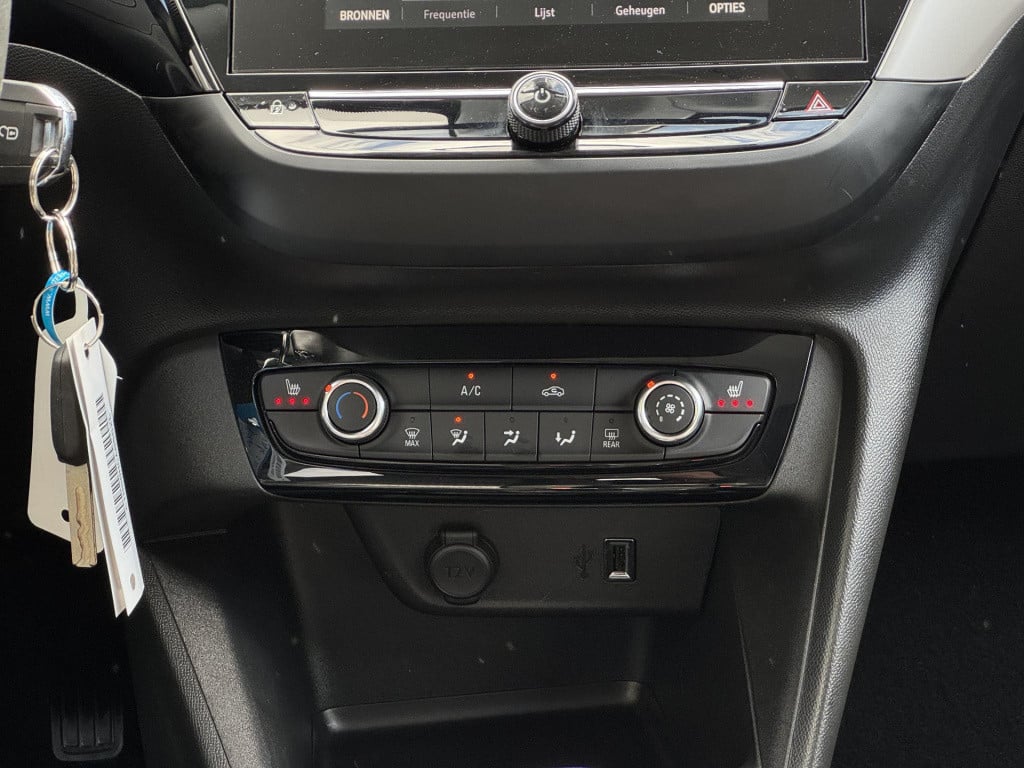 Opel Corsa 1.2 edition automaat | apple carplay/android auto | stoelverwarm