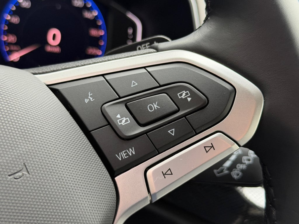 Volkswagen T-cross 1.0 tsi 116pk style | trekhaak | camera | navi | led gri