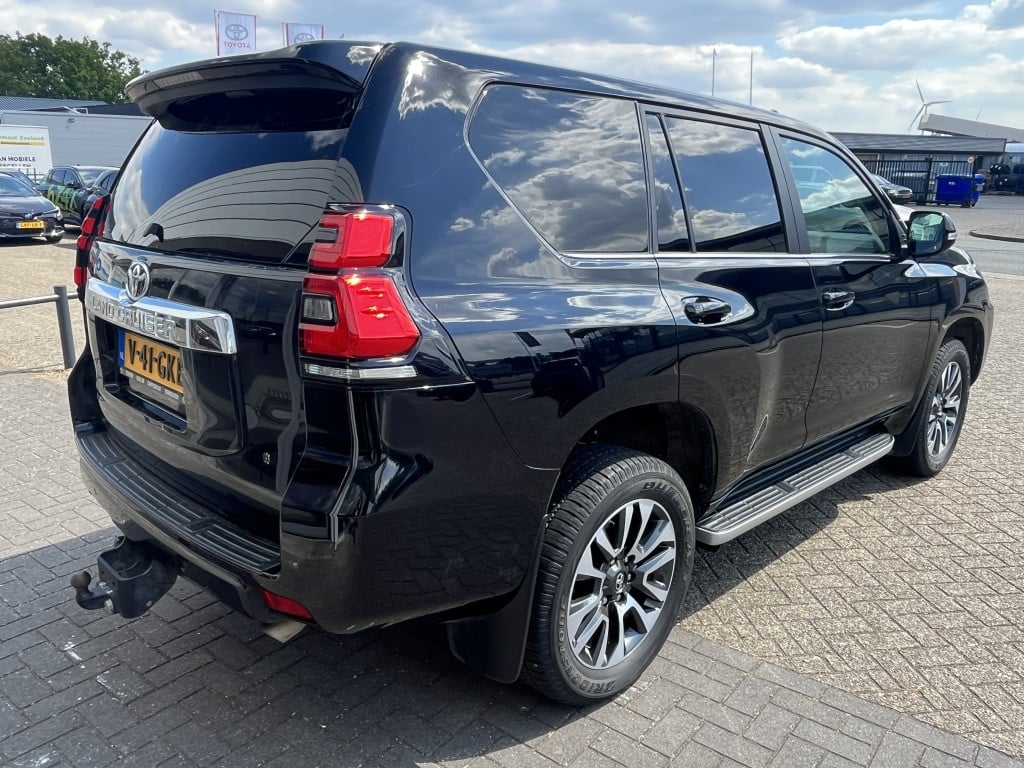 Toyota Land Cruiser | net binnen | 2.8 d-4d professional blind van