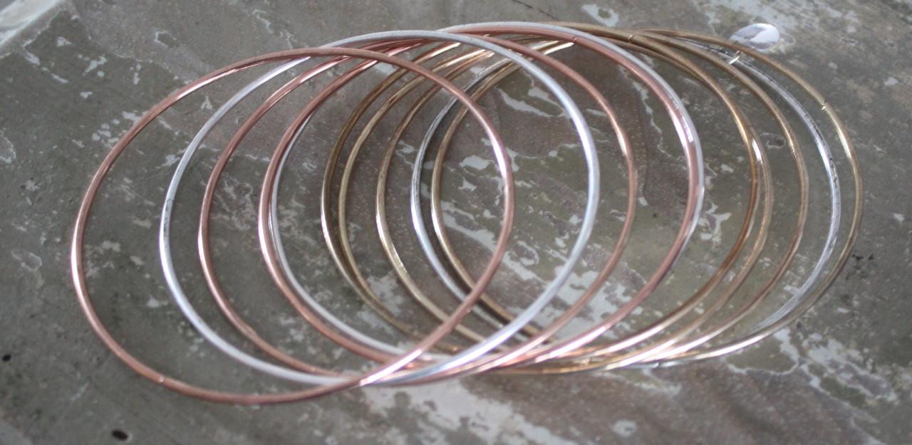 Metalen armbandden set kleur zilverkleur goud en rose kleur