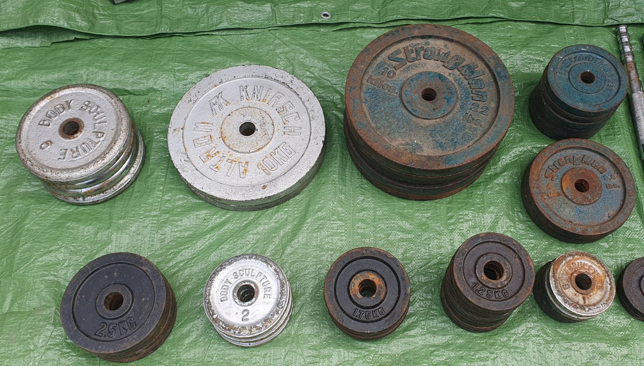 Gewichten (150 kg) voor body building