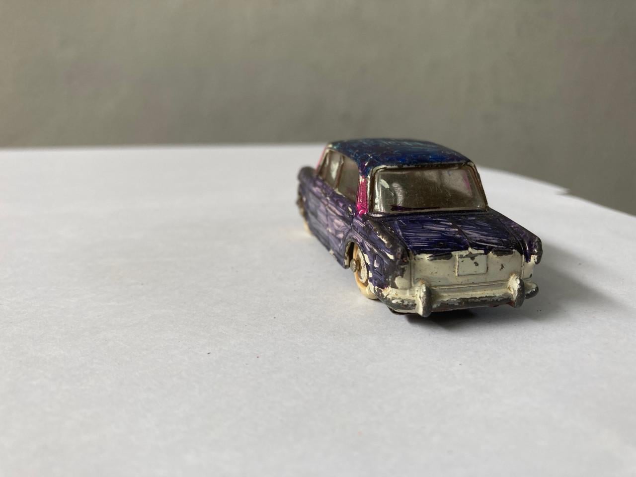 Dinkey Toys France no. 553, 510,  531 en 811