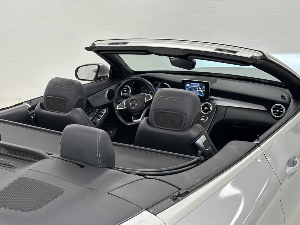 Mercedes-Benz C-Klasse cabrio 200 amg line 230pk | trekhaak | airscarf | 18
