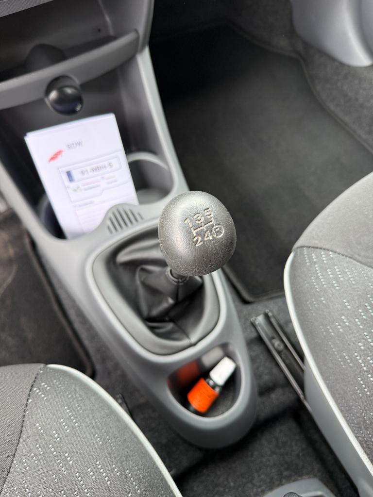 Peugeot 107 1.0-12v xs - 5drs - airco