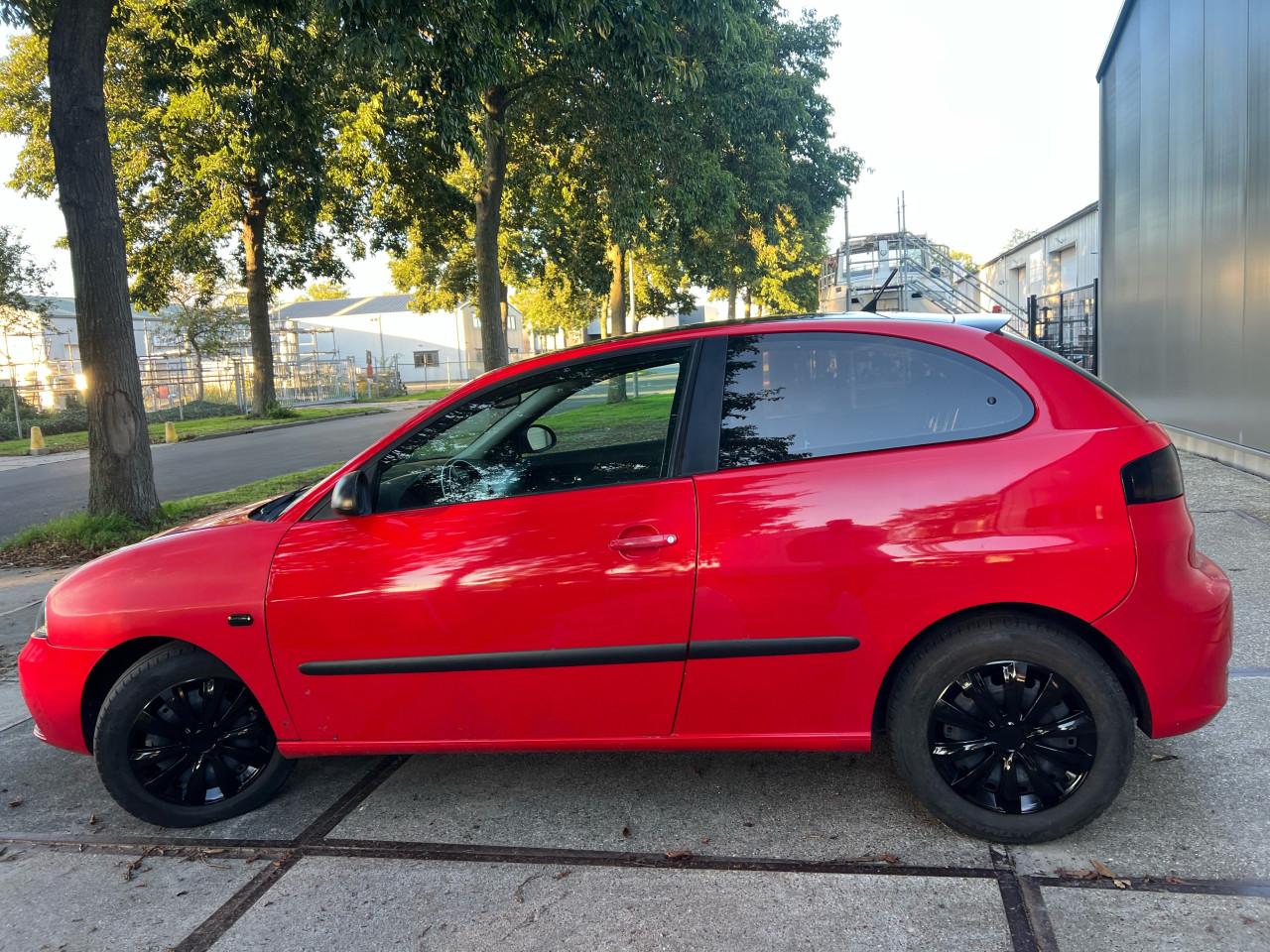 Seat Ibiza 1.4-16V Stella Airco/Cruise Jaar apk