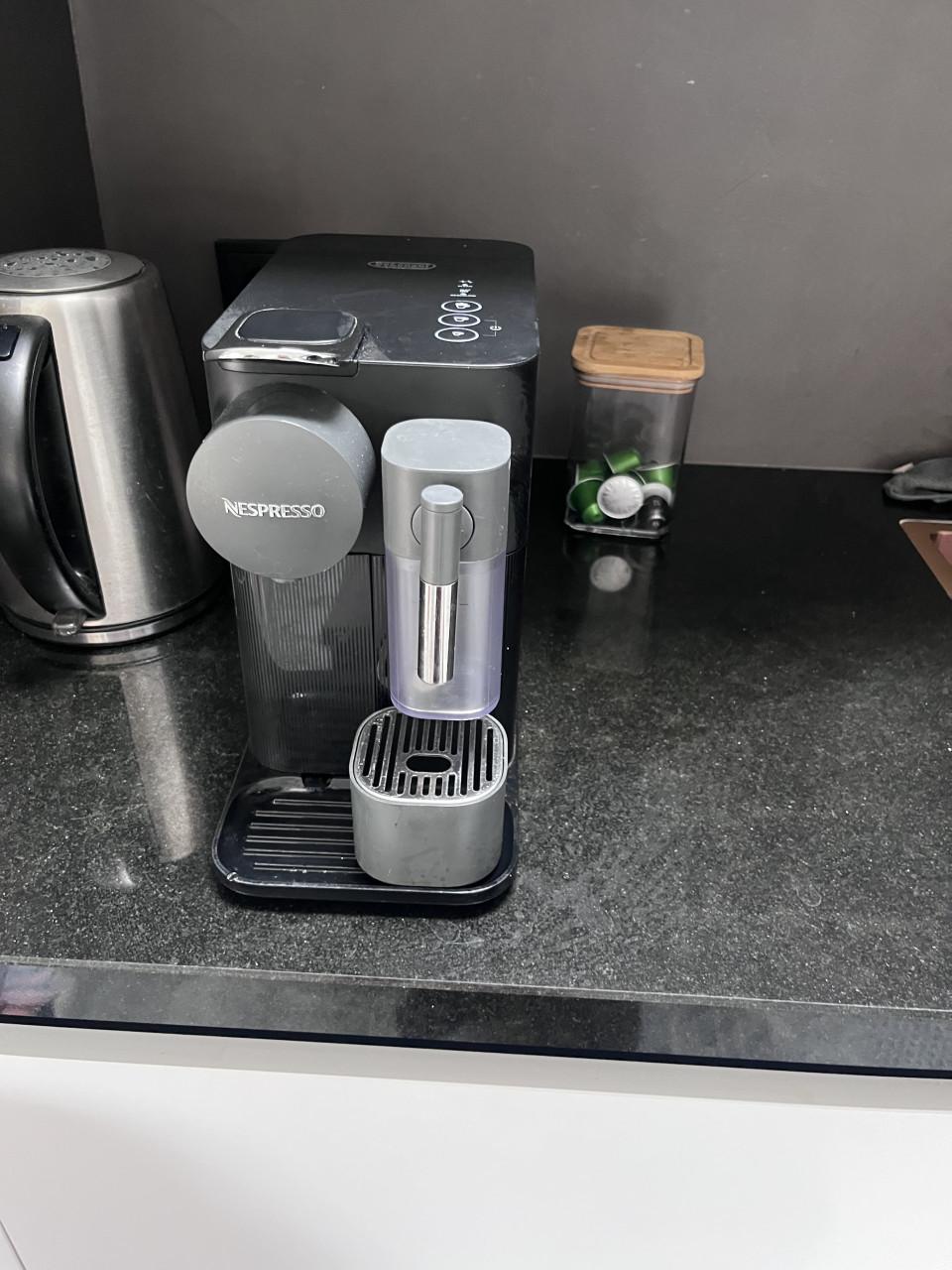 Nespresso lattessima one