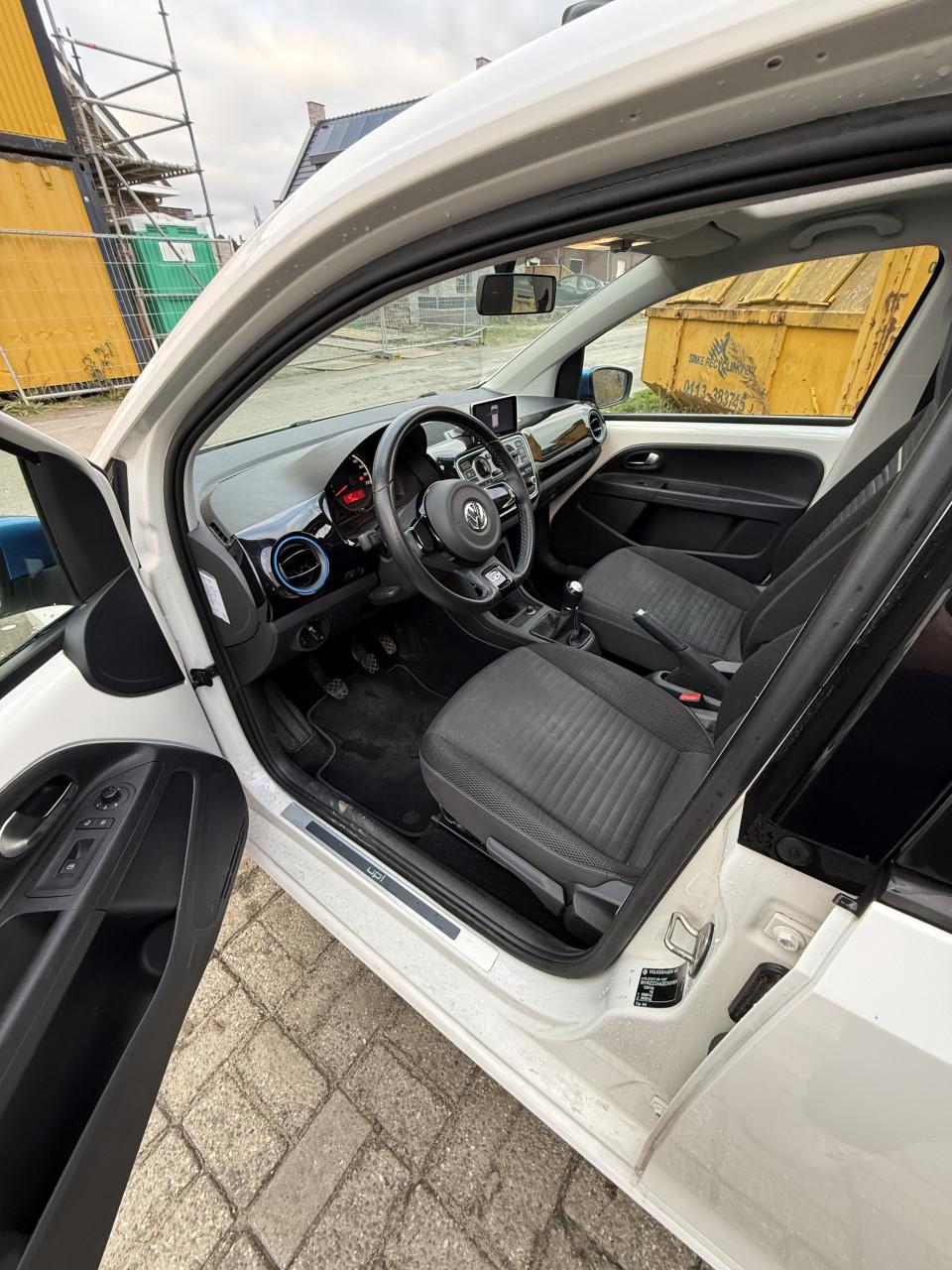 Volkswagen Up! Cup Editie 2024 - Pano-dak, stoelverwarm. etc