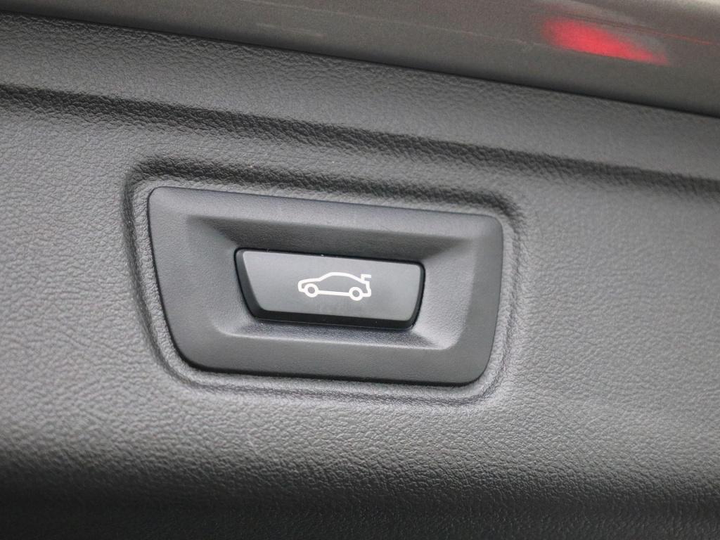 BMW 3-serie touring 318i high executive m-sport | automaat | panoramadak | 