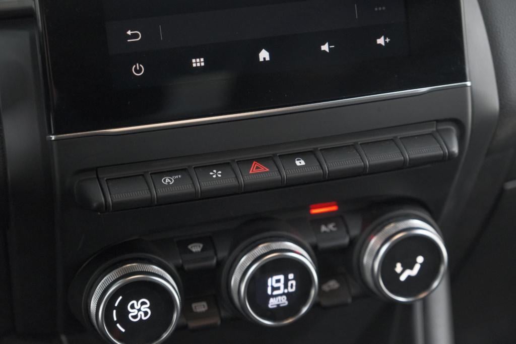 Renault Captur tce 130 intens | trekhaak | camera | parkeersensoren