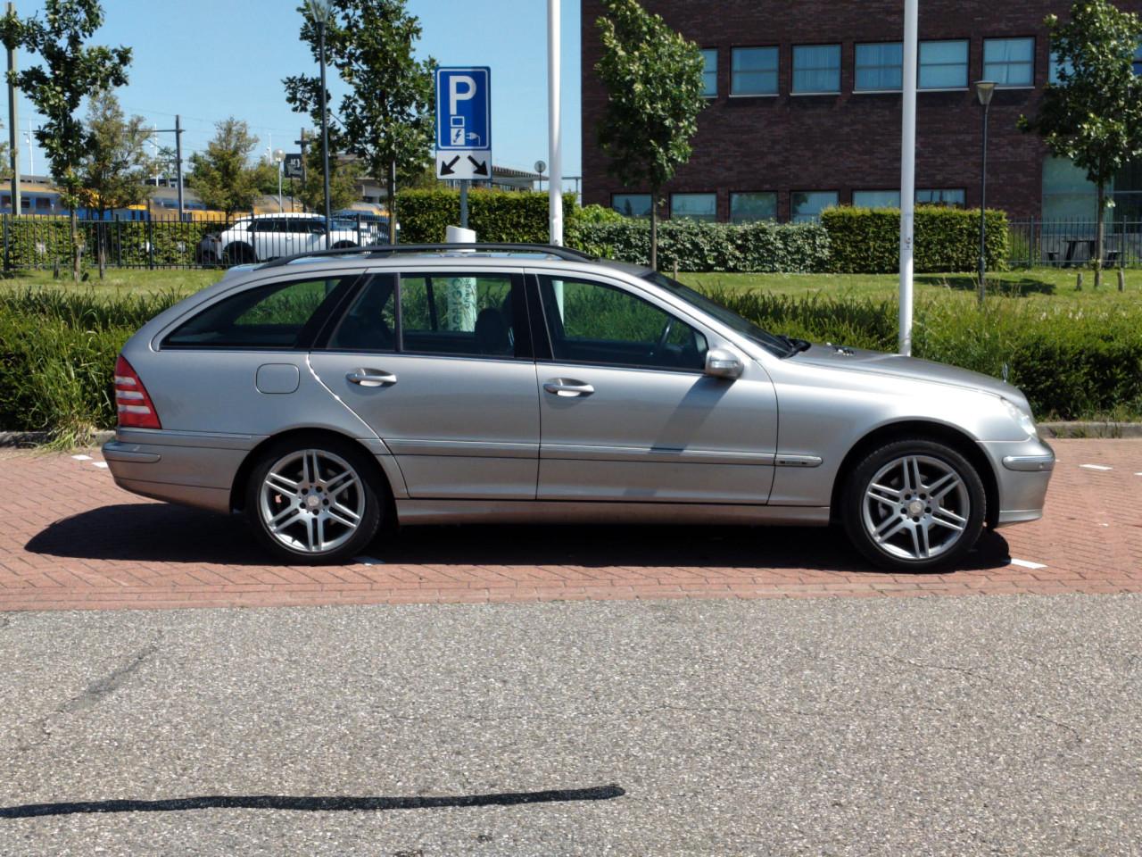 Mercedes C200K elegance 2005