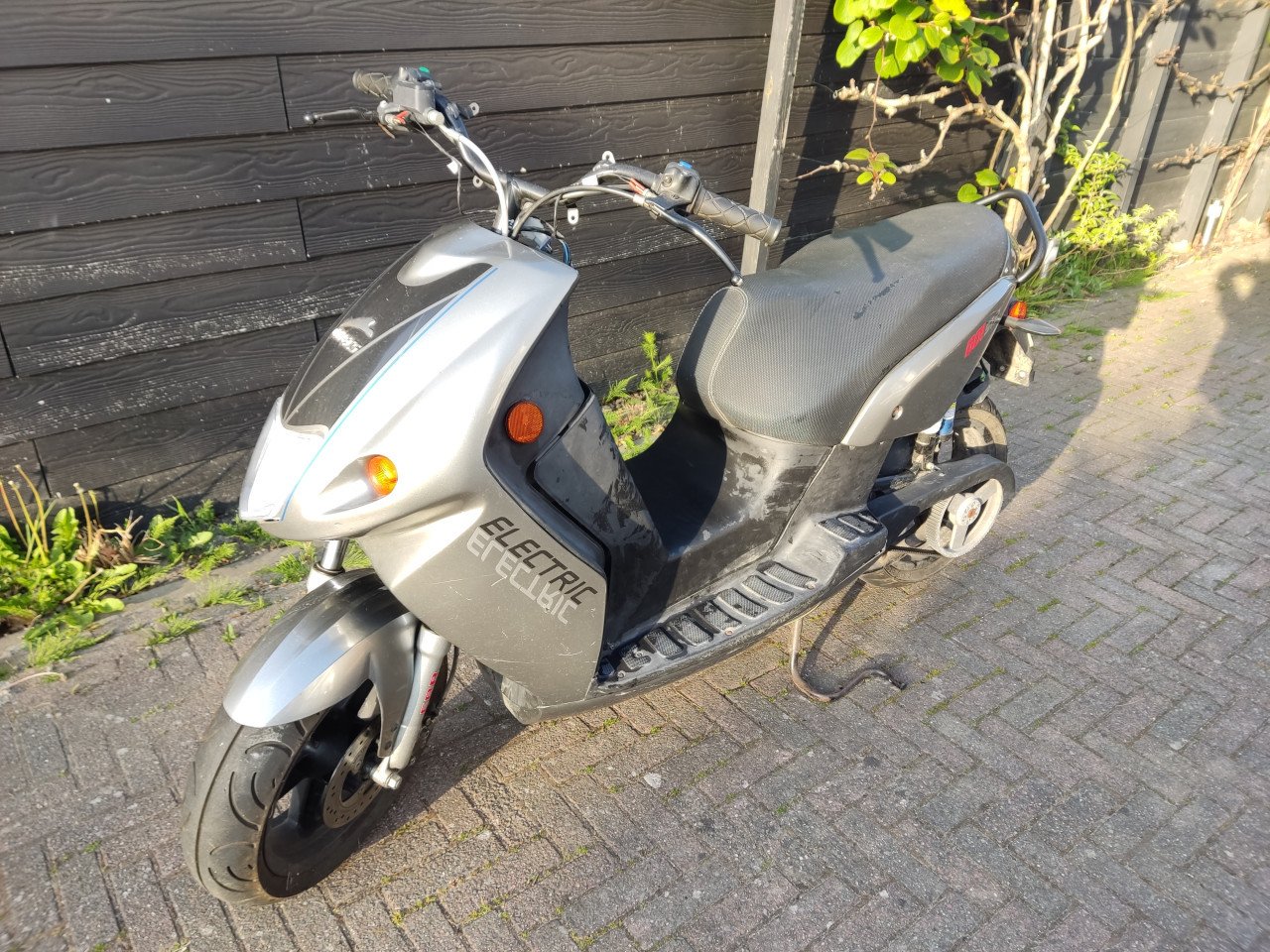 Gratis E-scooter GOVECS 1.2 Klusproject
