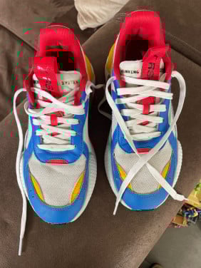 Puma sneaker maat 37,5