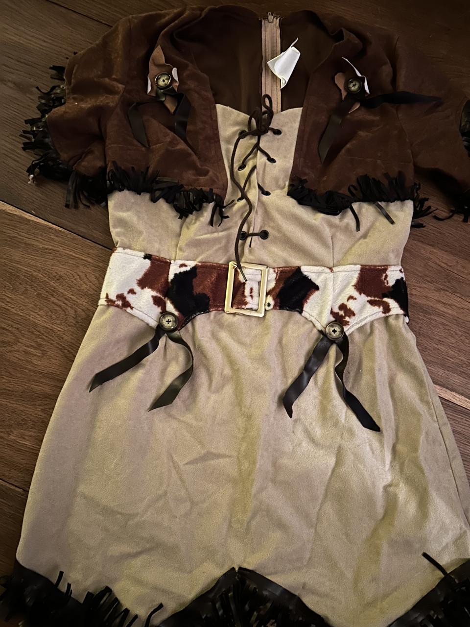 Diverse carnavalspakjes 146 t/m  S