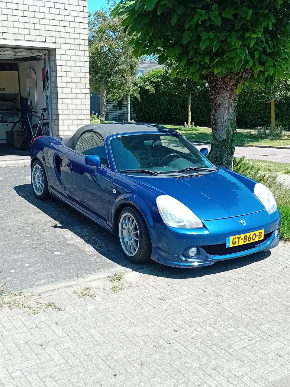 Toyota MR2 1.8. VVTI. 152 Dkm. 2003. AC. Leer. TTE Bodykit Cabrio.kap etc.