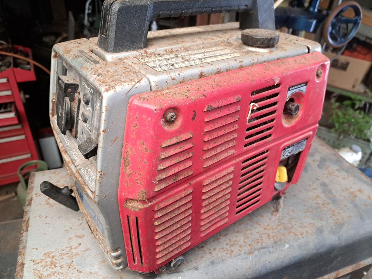 Kleine Honda generator opknapper