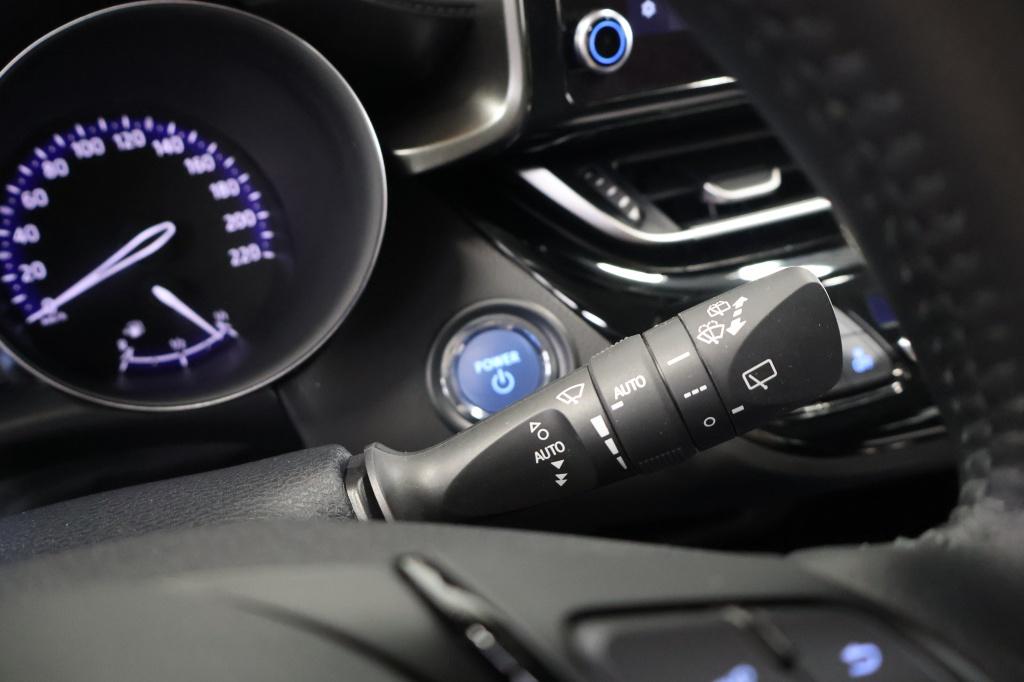 Toyota C-hr 2.0 hybrid dynamic