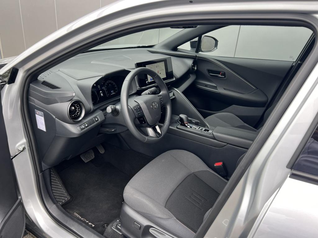 Toyota C-hr 1.8 hybrid 140 dyn
