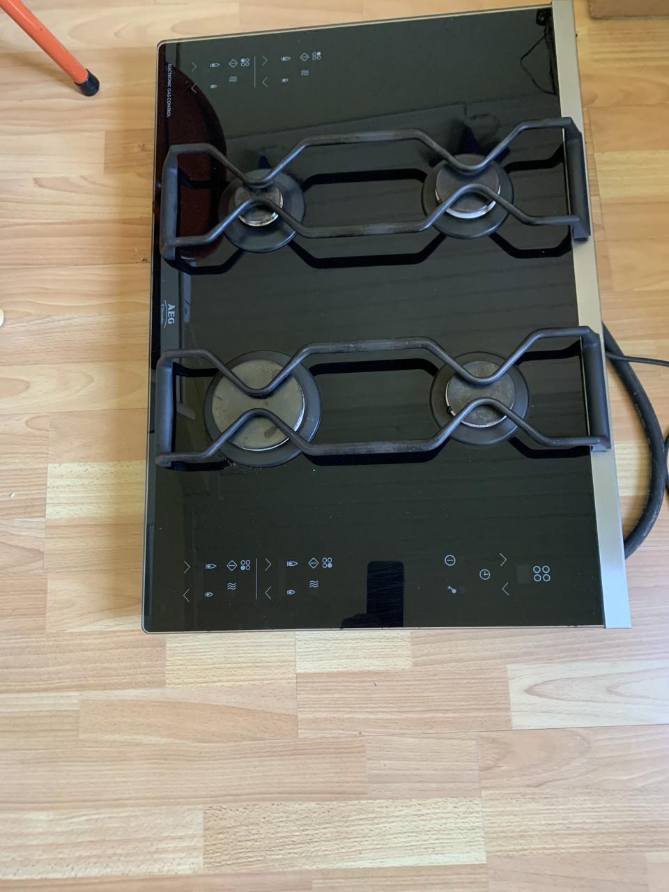 Gas kookplaat met glazen plaat