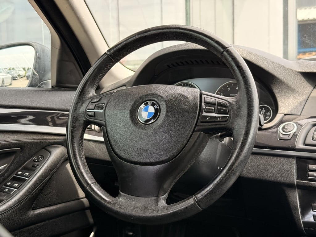 BMW 5 Serie 523i executive | leder | cruise | navi | parkeersensoren v+a |