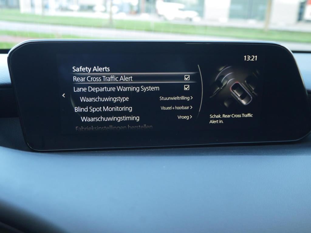 Mazda 3 2.0 e-skyactiv-g m hybrid 122 comfort|rijklaar