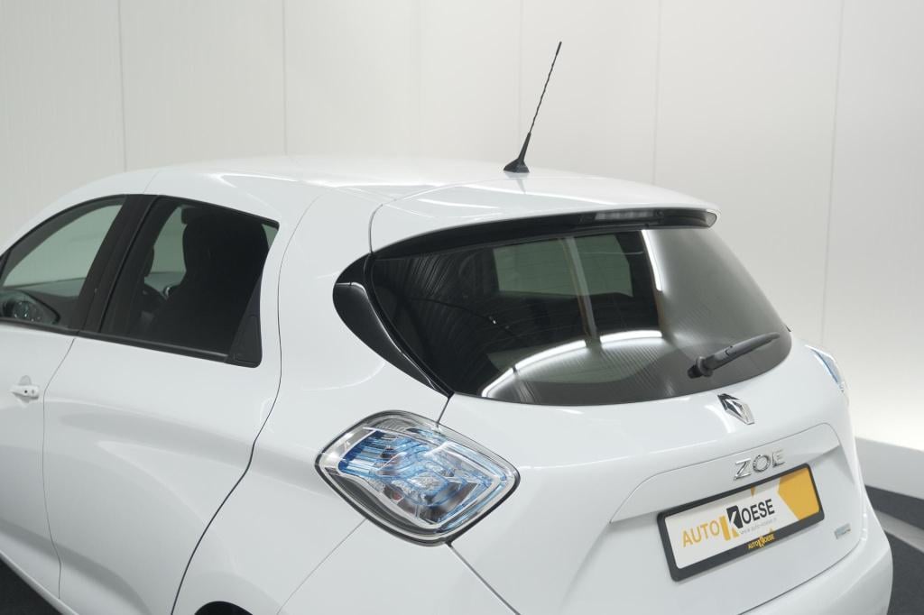 Renault Zoe q90 intens quickcharge 41 kwh | huuraccu | navigatie | parkeers