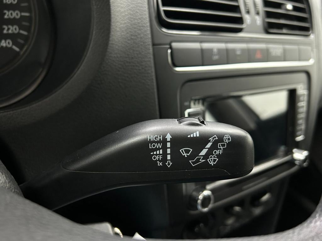 Volkswagen Polo occasion 1.4-16v trendline | grijs | tweedehands volkswagen