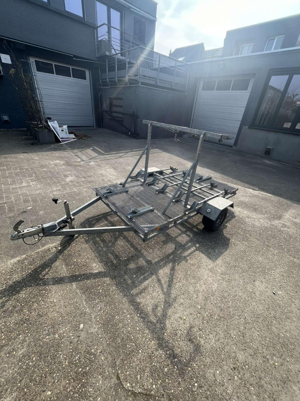 Aanhangwagen voor 5 fietsen, in nieuwstaat!