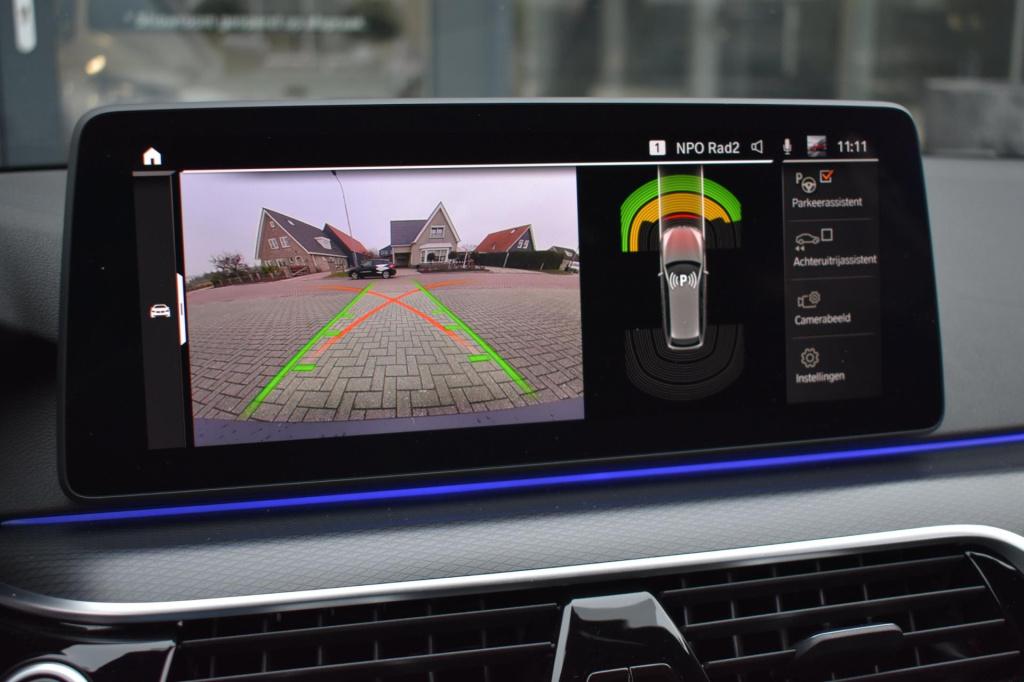 BMW 5 Serie touring 520i m-sport | laserlight | nap | dealer onderhouden | 