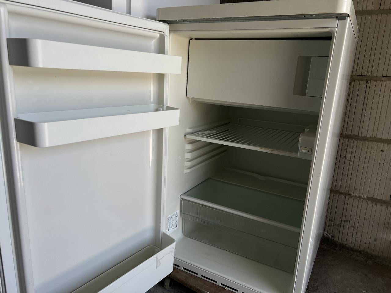 Siemens tafelmodel Koelkast met vriesvak 85x50x60 cm. HBD.