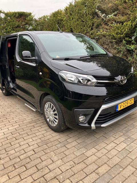 Rolstoelbus met lift, Toyota ProAce uit 2019