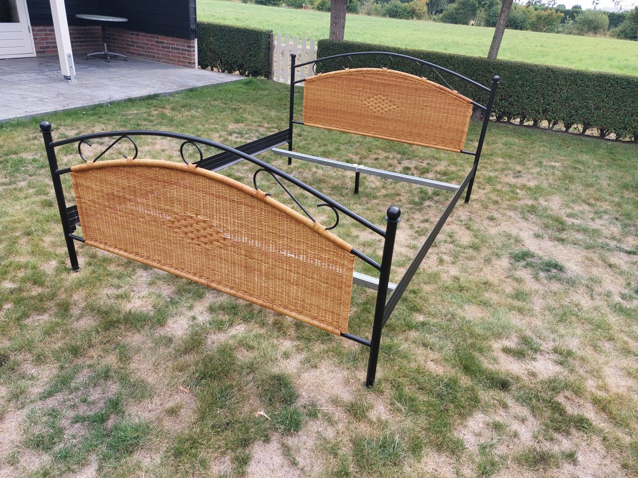 Ledikant 220cm x 160cm Zwart - rotan