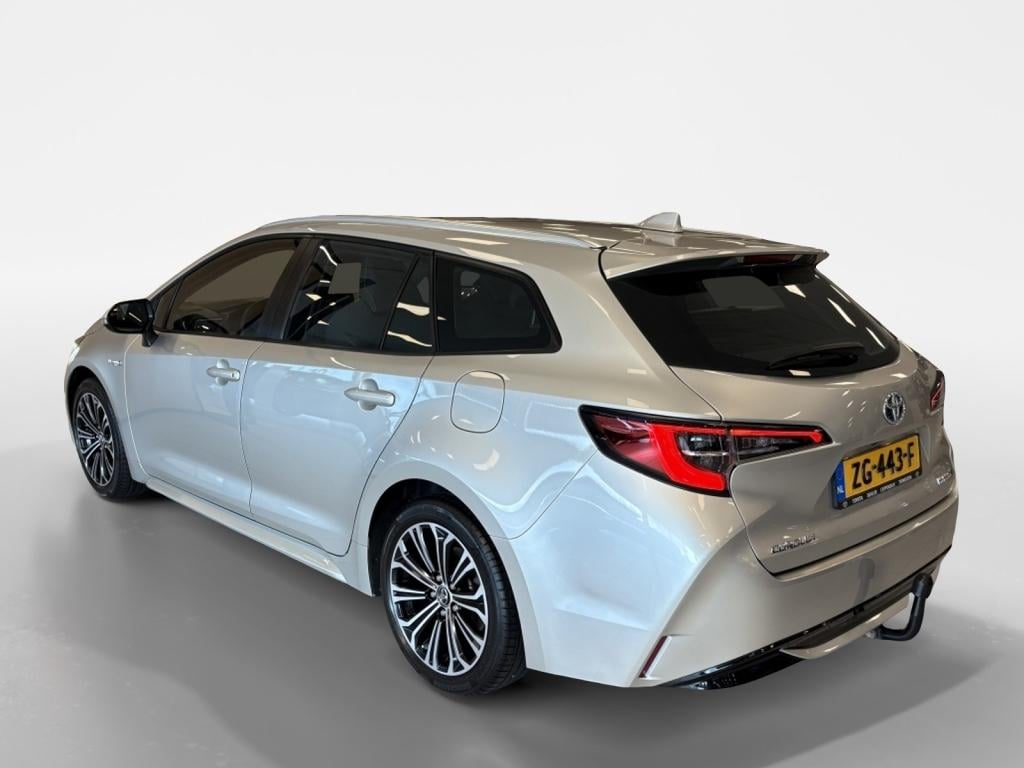 Toyota Corolla Touring Sports 2.0 hybrid first ed.