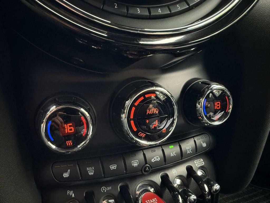 Mini Cooper mini 2.0 // serious business pack // nieuwstaat // 5 deurs /