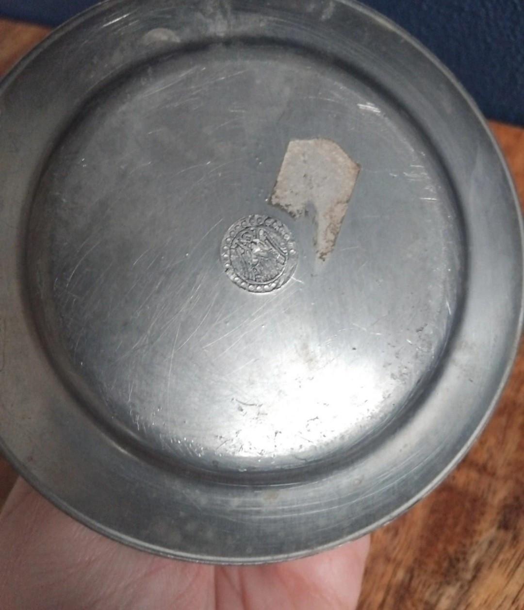 Antiek Tin Bekers / Urn / Kamerkandelaar