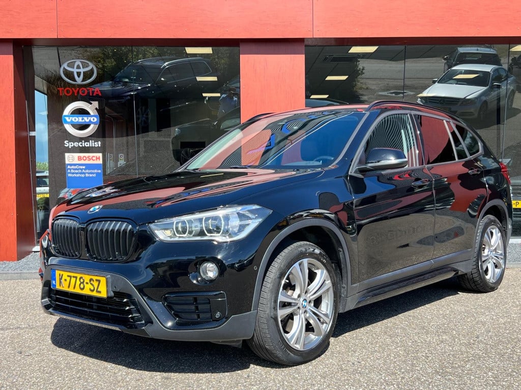 BMW X1 xdrive20i high executive sport-line aut | leer | 18'' | nav | trekha