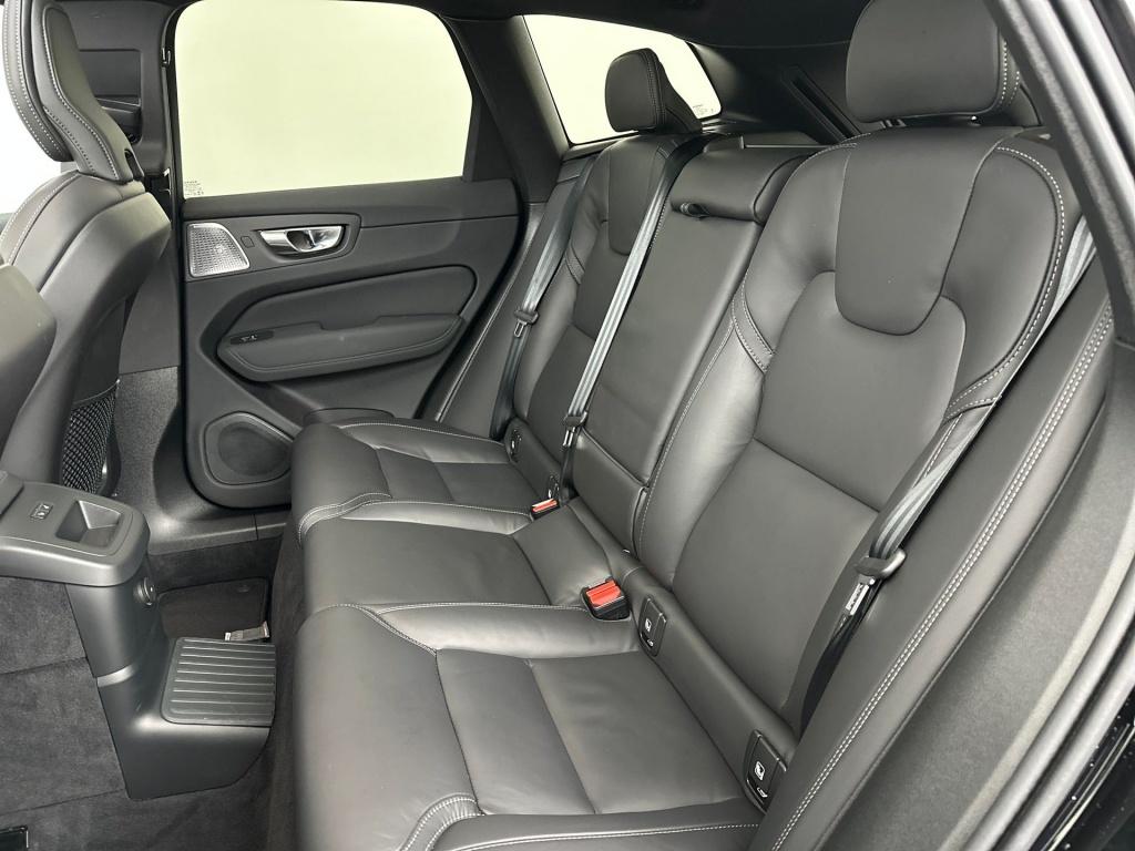 Volvo XC60 t6 398pk recharge ultra black edition | b&w | luchtvering | full
