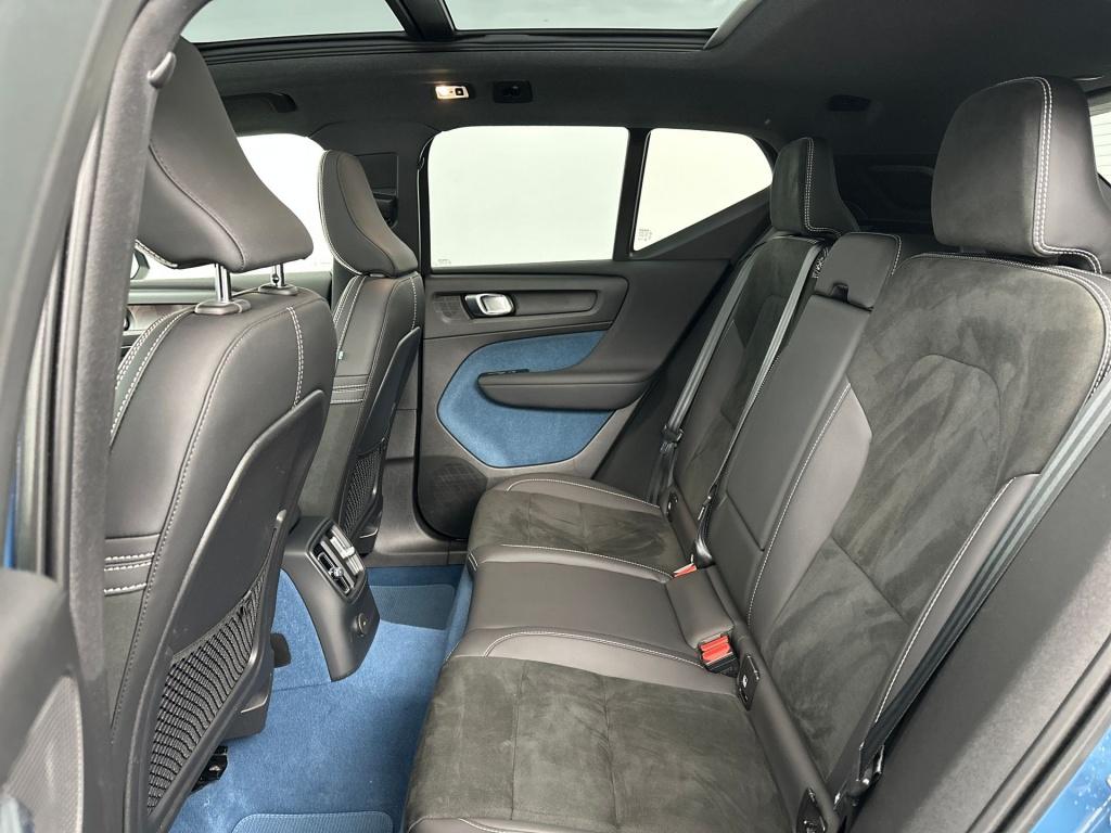 Volvo XC40 t5 262pk recharge ultimate dark | adap.cruise| panodak| trekhaak