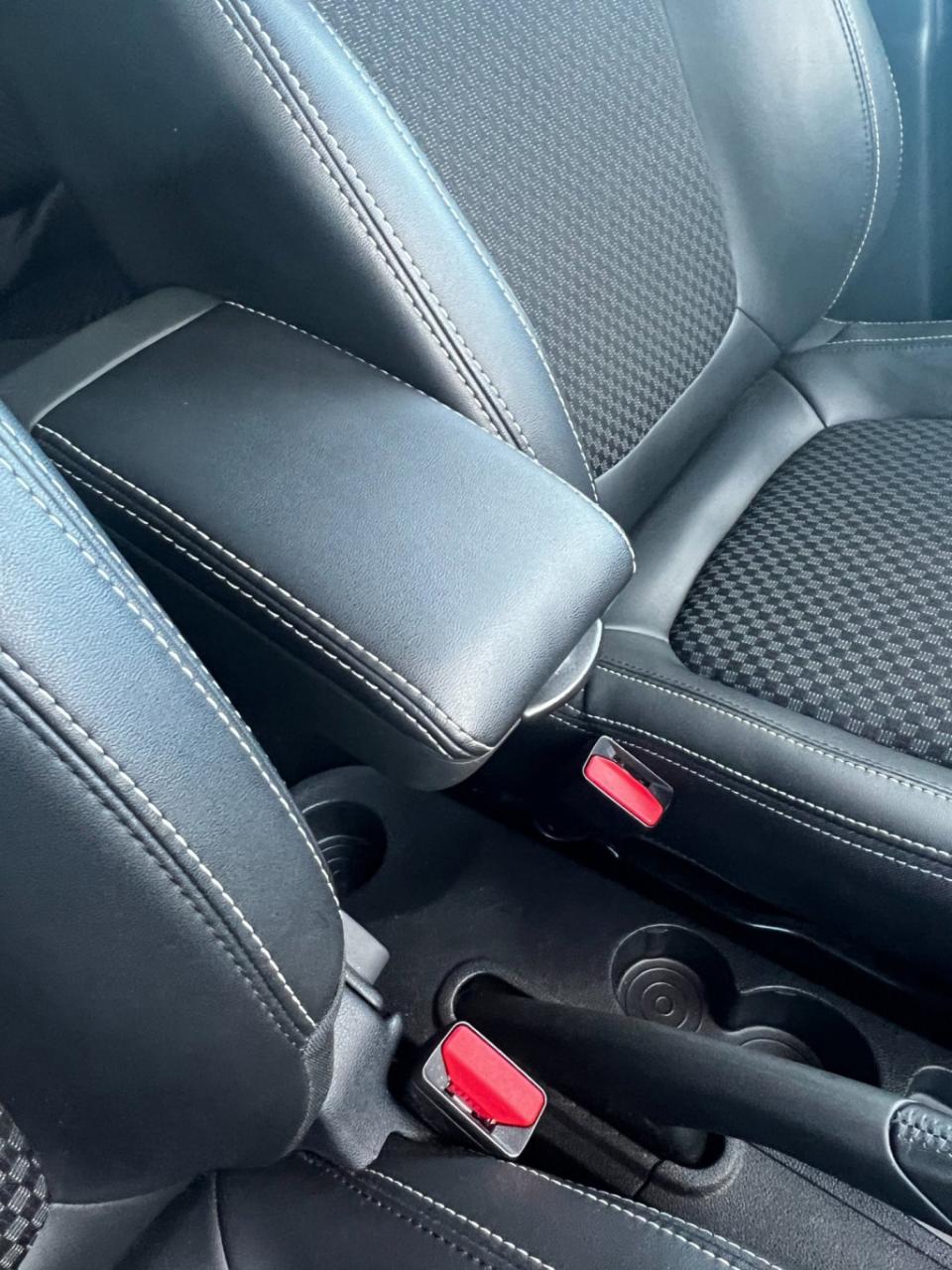 Renault Clio estate 0.9 tce bose, navi, pdc, lm-velgen enz...