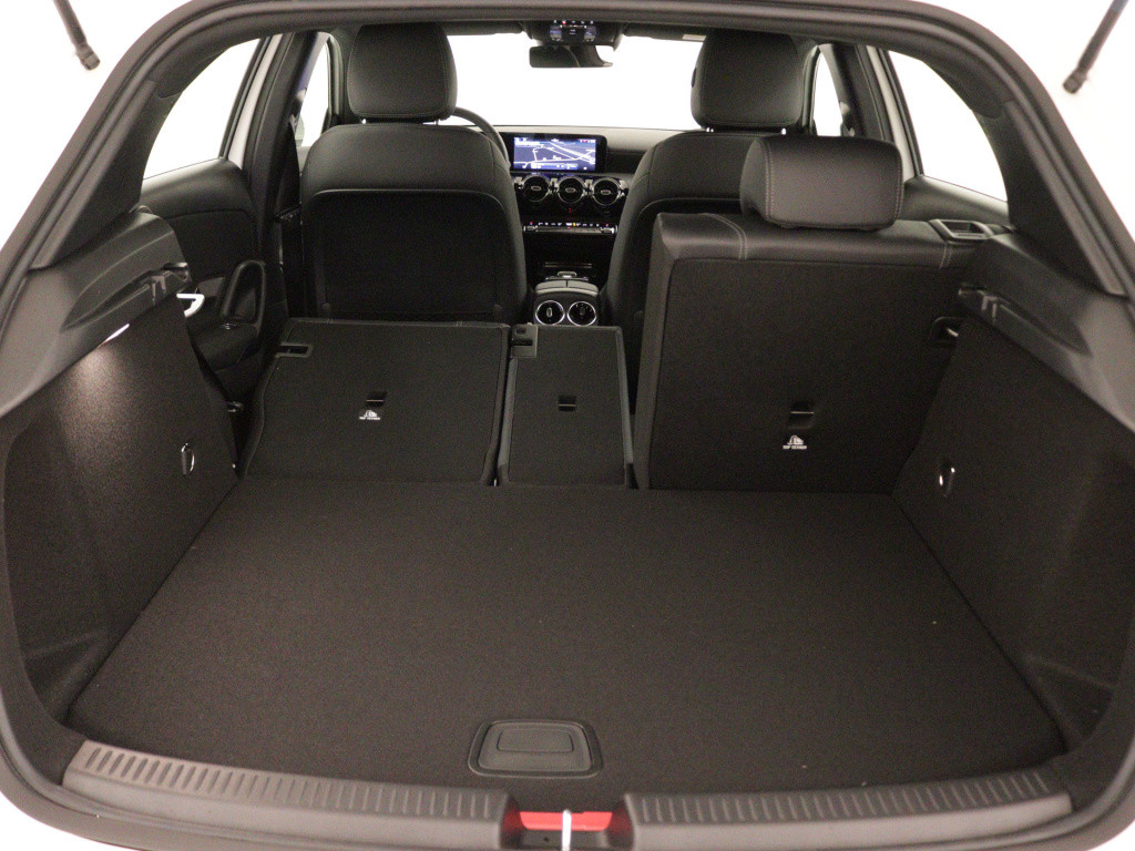 Mercedes-Benz A-Klasse 250 e star edition | dodehoekassistent | parkeerpakk
