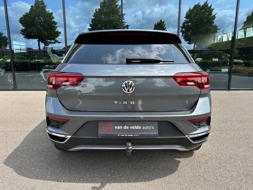 Volkswagen T-roc 1.5 tsi 150pk sport | led | dode hoek | trekhaak | carplay