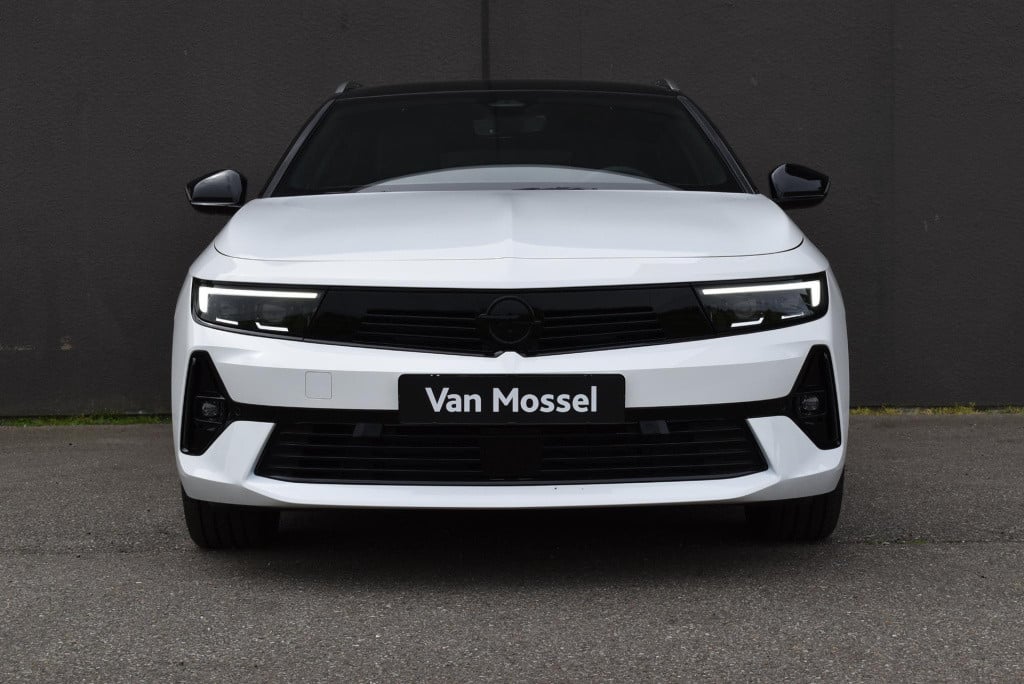 Opel Astra sports tourer 1.2 gs line | demo | vraag naar actuele km stand |