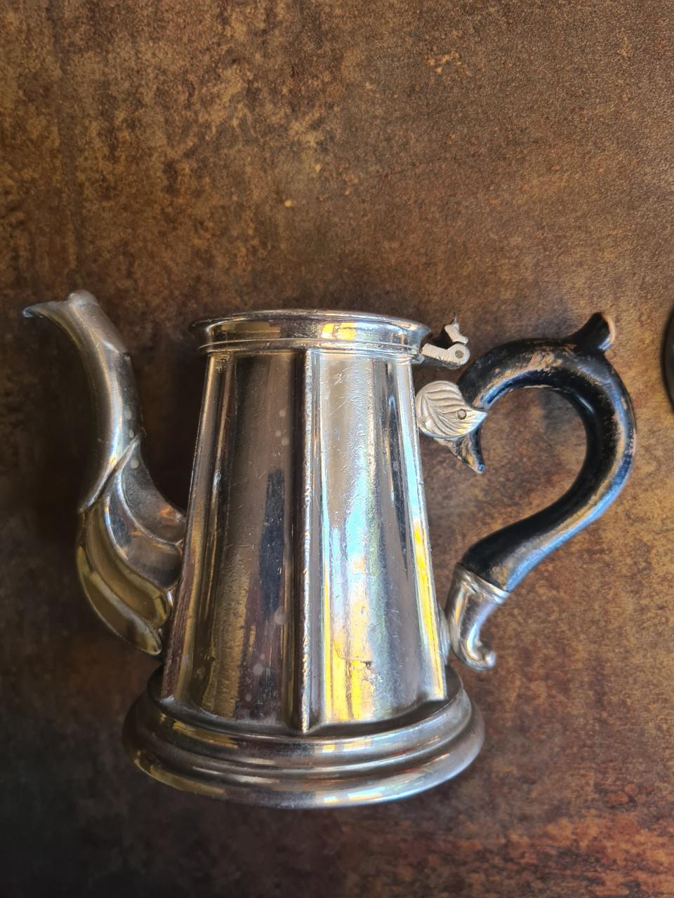 Koffie of theepotje van Eduard Hueck Metallwarenfabrik