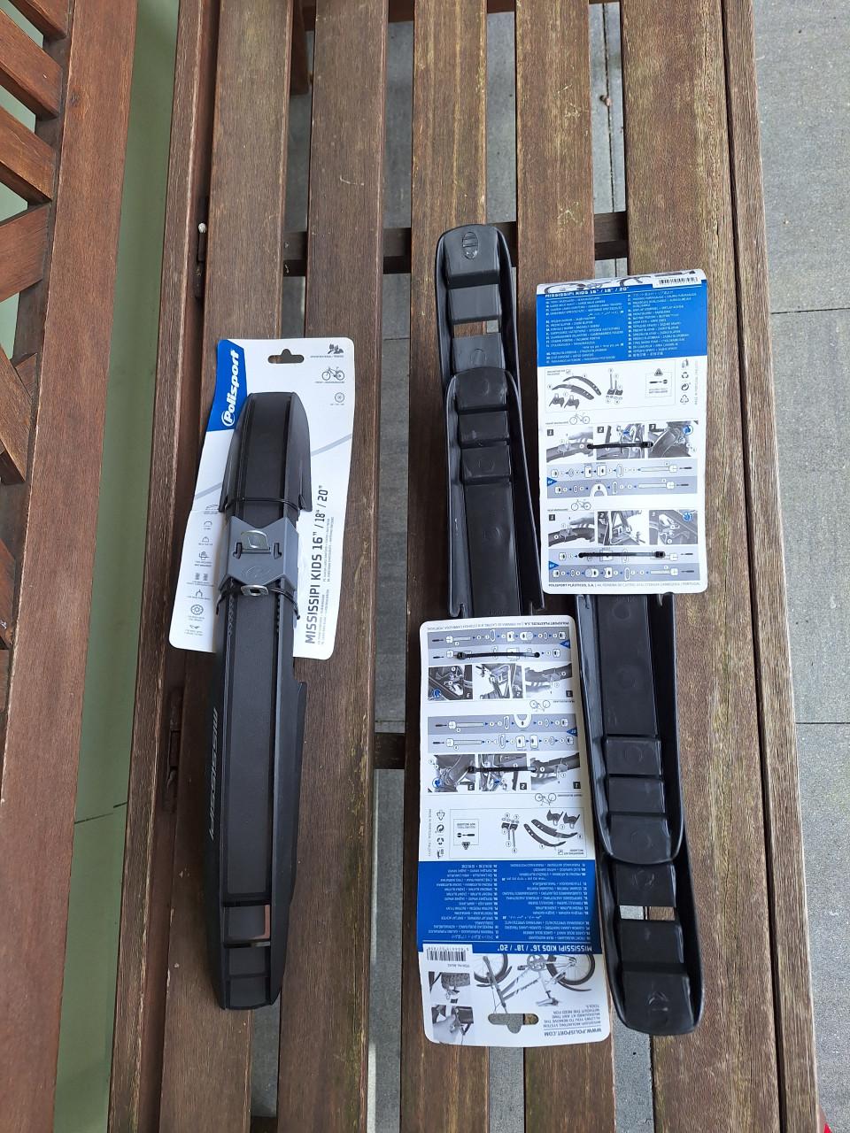 Spatlappen voor en achter. Kinderfiets