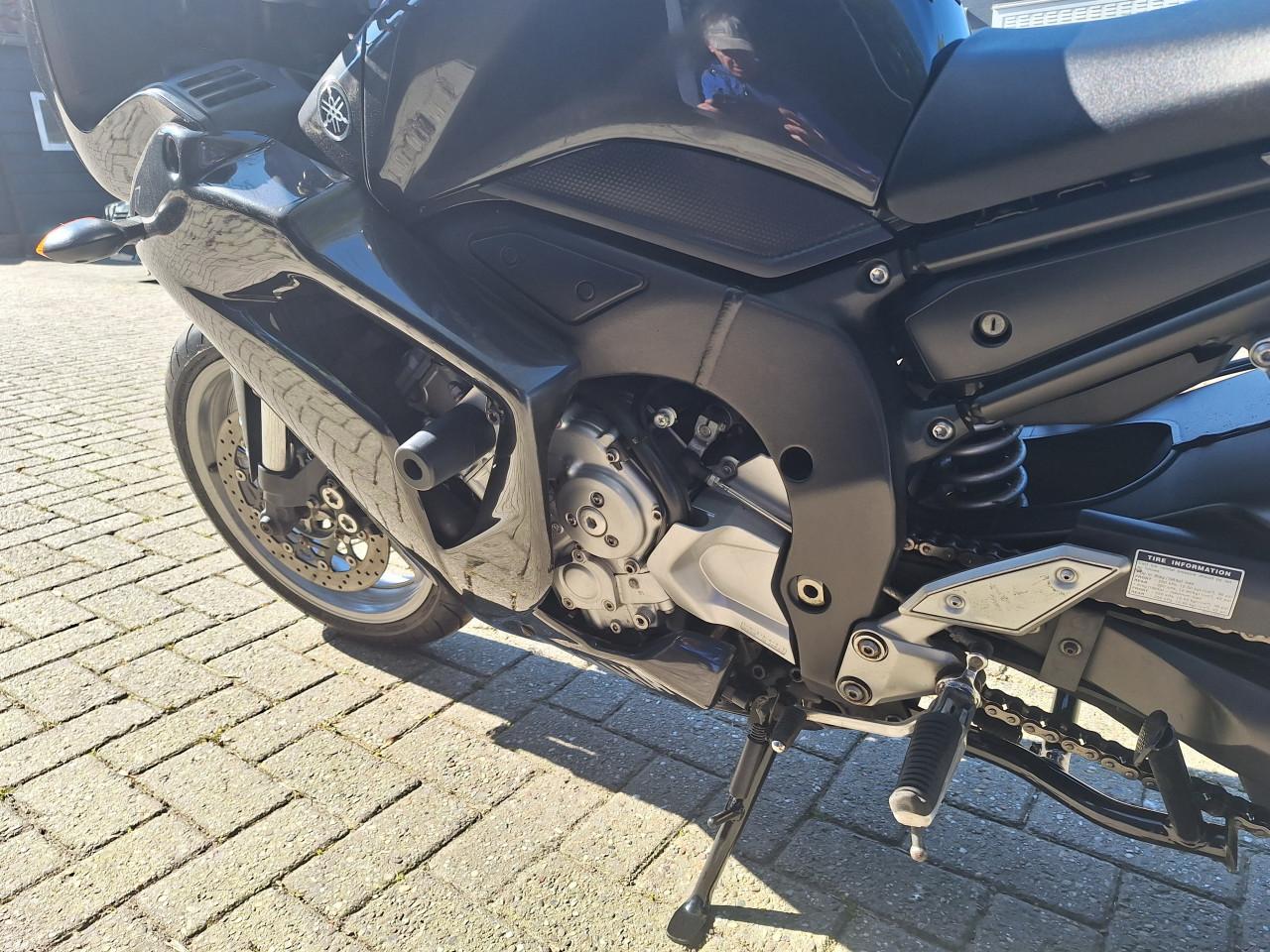 Yamaha FZ 1