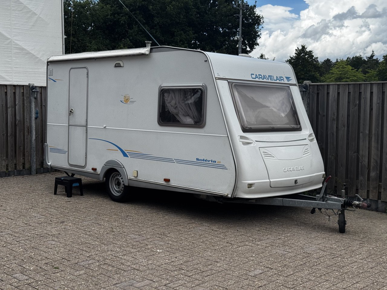 Caravelair Solariria 2005 met voortent , vast bed en boiler